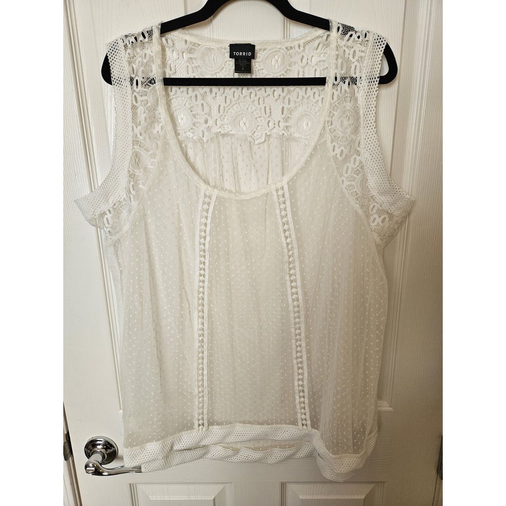 NWOT Torrid White Sleeveless Blouse Sheer Swiss Dot Body and Crochet Lace, 2X